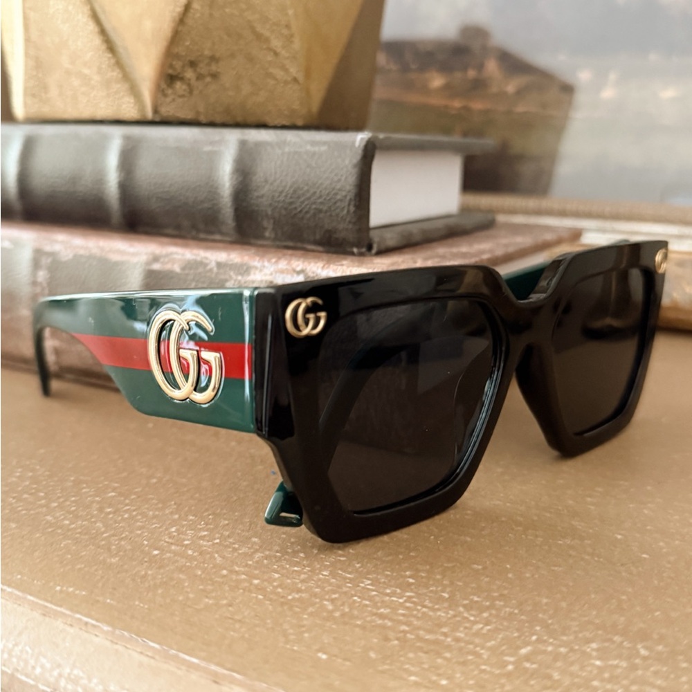 Gucci Black Sunglasses